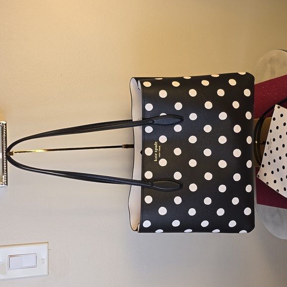 Kate Spade ♠️❤️NWOT❤️♠️ ALL Day Sunshine Dot Printed Tote!♠️❤️♠️❤️♠️❤️ - Picture 3 of 17